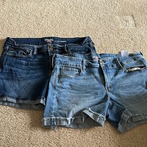 Two size 16 Levi Denizen modern shorts